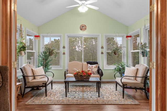 490 Fruit Farm Road, Hollister, MO 65672