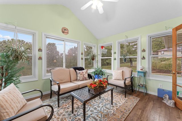 490 Fruit Farm Road, Hollister, MO 65672