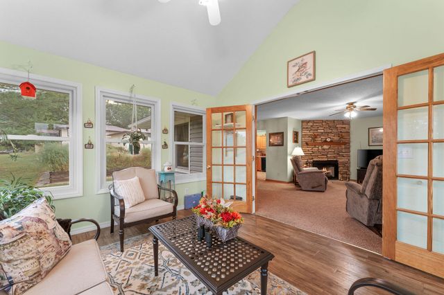 490 Fruit Farm Road, Hollister, MO 65672