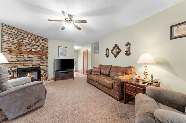 490 Fruit Farm Road, Hollister, MO 65672