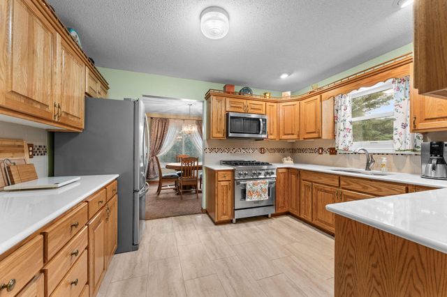 490 Fruit Farm Road, Hollister, MO 65672