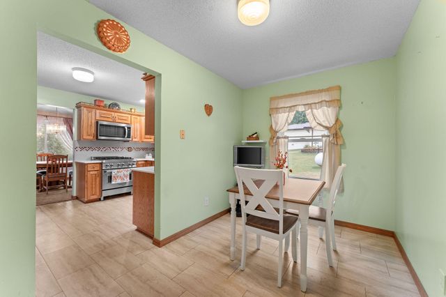 490 Fruit Farm Road, Hollister, MO 65672