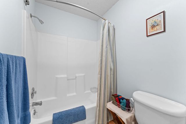 490 Fruit Farm Road, Hollister, MO 65672