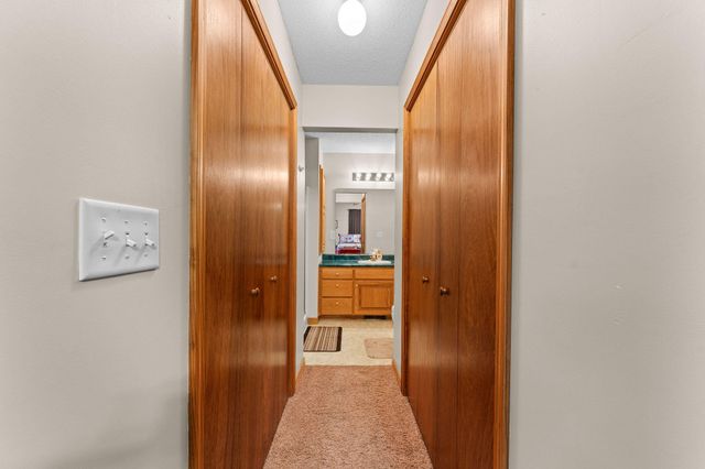 490 Fruit Farm Road, Hollister, MO 65672