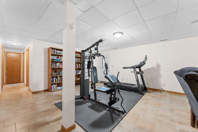 490 Fruit Farm Road, Hollister, MO 65672