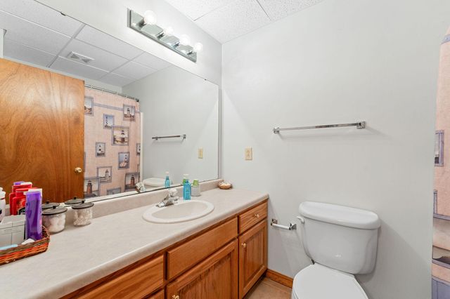 490 Fruit Farm Road, Hollister, MO 65672