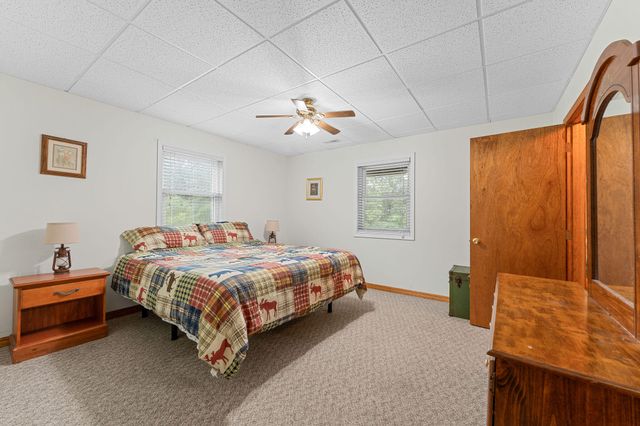 490 Fruit Farm Road, Hollister, MO 65672