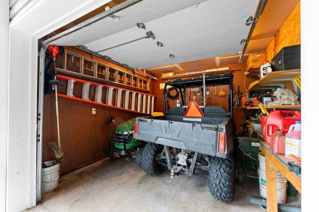 490 Fruit Farm Road, Hollister, MO 65672