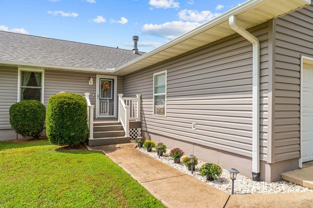 490 Fruit Farm Road, Hollister, MO 65672