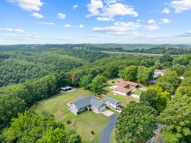 490 Fruit Farm Road, Hollister, MO 65672