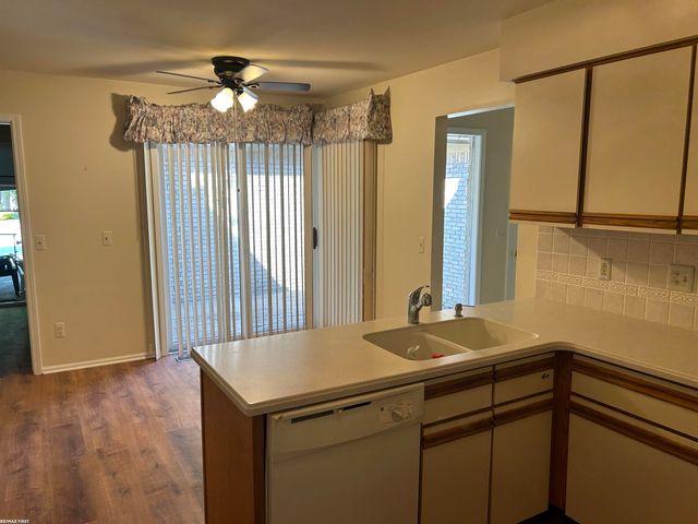 17765 E Kirkwood Drive, Clinton Twp, MI 48038