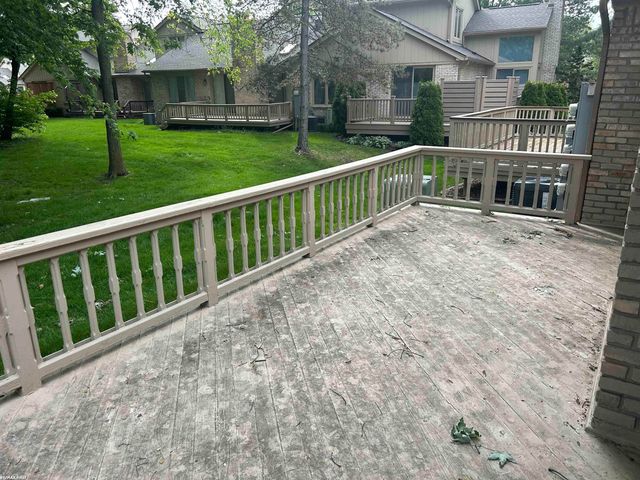 17765 E Kirkwood Drive, Clinton Twp, MI 48038