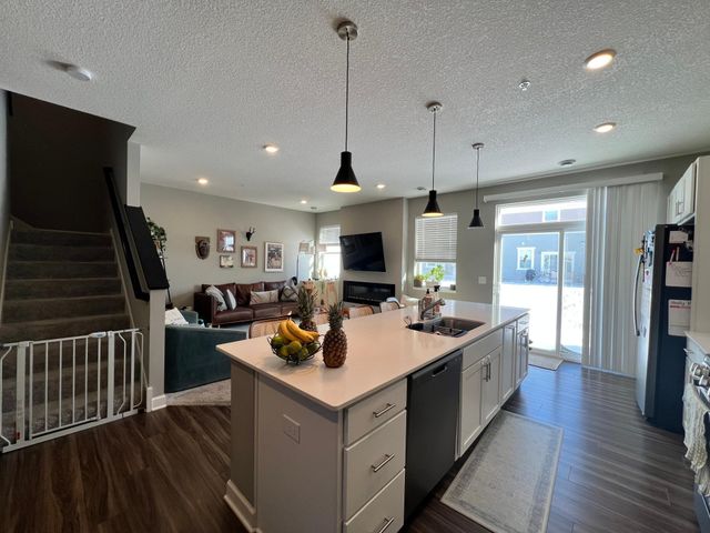 5021 Useppa Trail, Woodbury, MN 55129