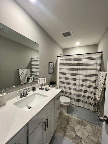 5021 Useppa Trail, Woodbury, MN 55129