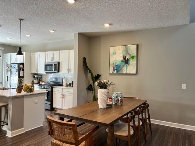 5021 Useppa Trail, Woodbury, MN 55129