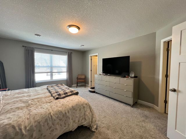 5021 Useppa Trail, Woodbury, MN 55129