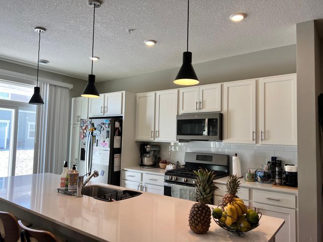 5021 Useppa Trail, Woodbury, MN 55129