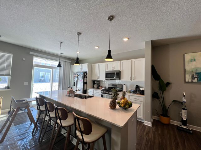 5021 Useppa Trail, Woodbury, MN 55129