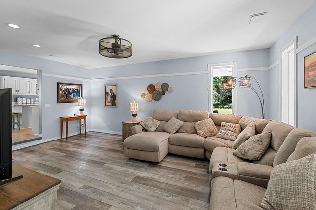 3272 LIBBY LANE, Green Bay, WI 54313