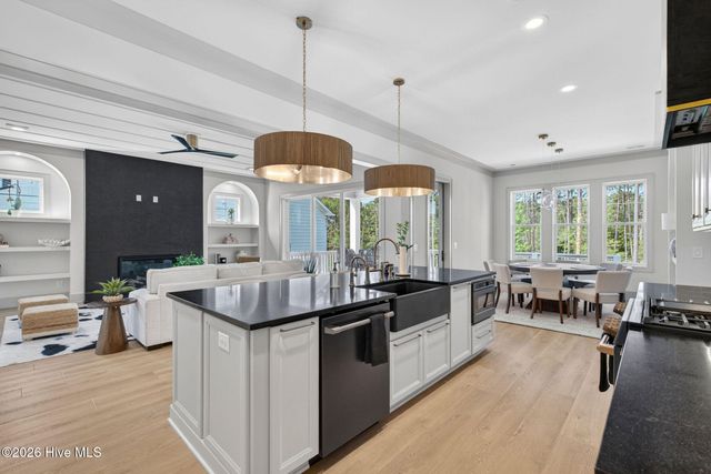 7245 Winding Marsh Court, Wilmington, NC 28411