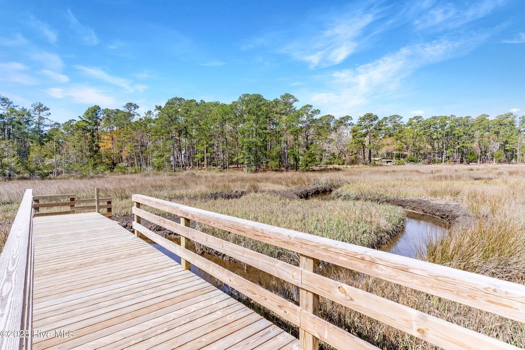 Image 25 of property listing at 7245 Winding Marsh Court, Wilmington, NC 28411