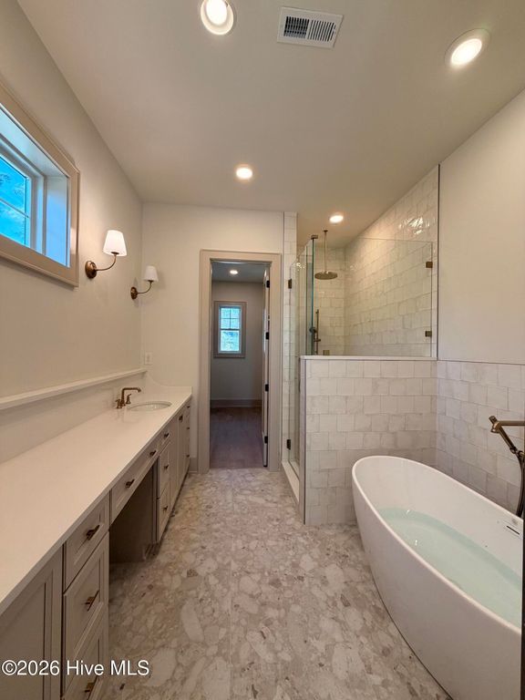 Image 9 of property listing at 7245 Winding Marsh Court, Wilmington, NC 28411