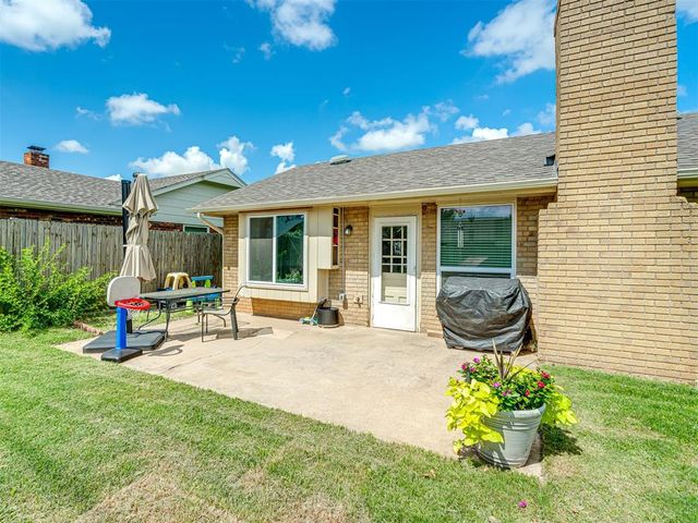 9008 Raven Avenue, Oklahoma City, OK 73132