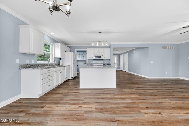 7392 Anchorage Drive, Maumee, OH 43537