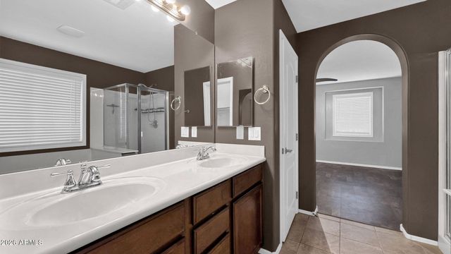 3856 E Gideon Way, Gilbert, AZ 85296
