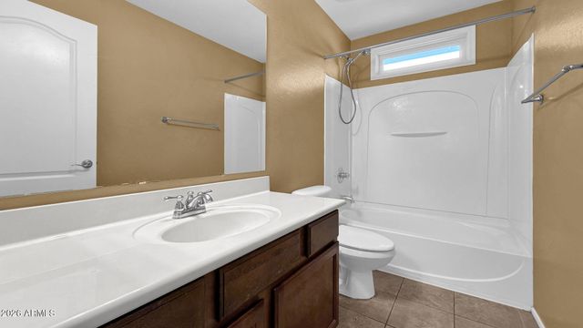 3856 E Gideon Way, Gilbert, AZ 85296