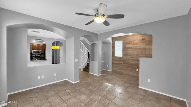 3856 E Gideon Way, Gilbert, AZ 85296