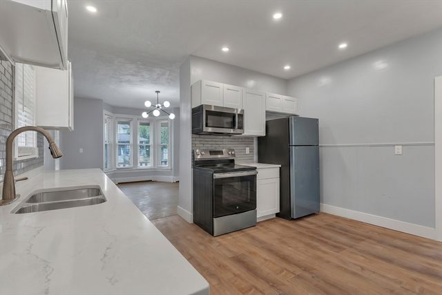 39 Hope St 1, Attleboro, MA 02730