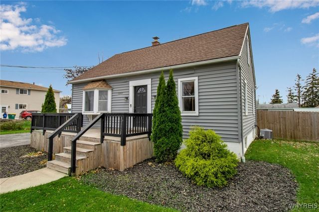 5048 Roseview Avenue, Hamburg, NY 14219