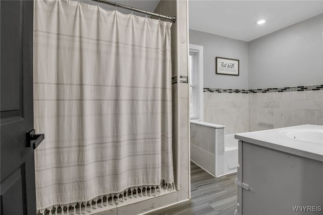 5048 Roseview Avenue, Hamburg, NY 14219