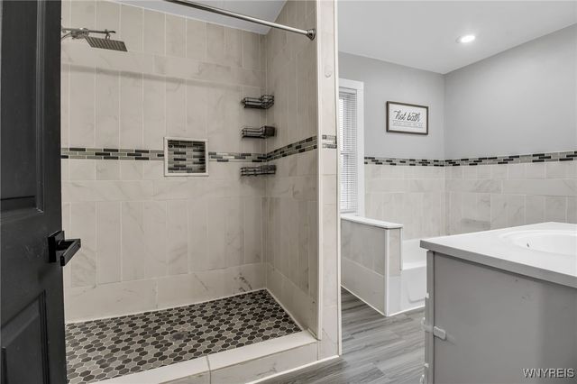 5048 Roseview Avenue, Hamburg, NY 14219