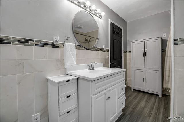 5048 Roseview Avenue, Hamburg, NY 14219