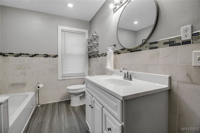 5048 Roseview Avenue, Hamburg, NY 14219