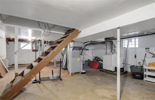 5048 Roseview Avenue, Hamburg, NY 14219