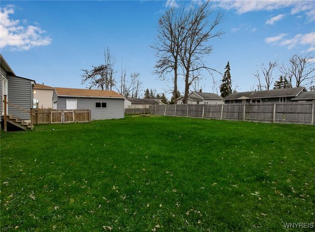 5048 Roseview Avenue, Hamburg, NY 14219