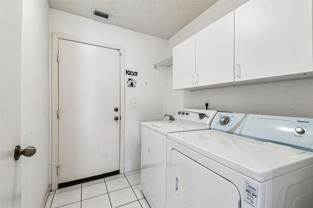 2305 E DEL WEBB BLVD, Sun City Center, FL 33573