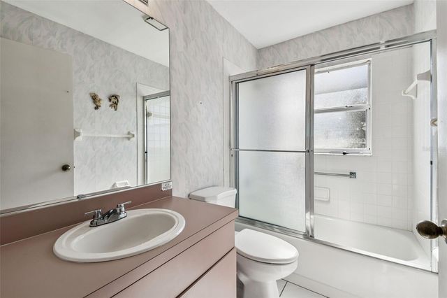 2305 E DEL WEBB BLVD, Sun City Center, FL 33573