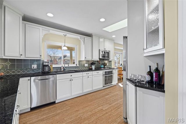 419 Gabriel Drive, Kirkwood, MO 63122