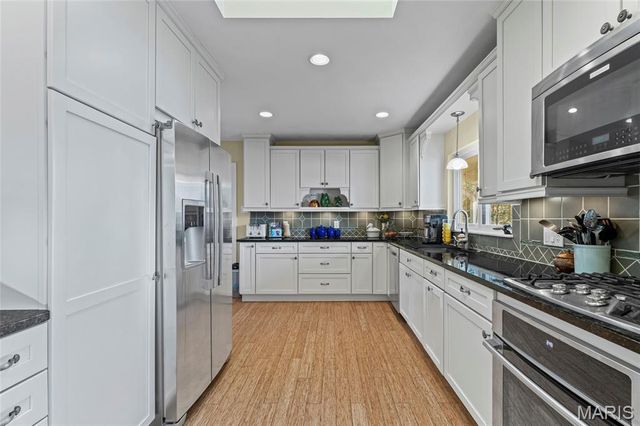 419 Gabriel Drive, Kirkwood, MO 63122