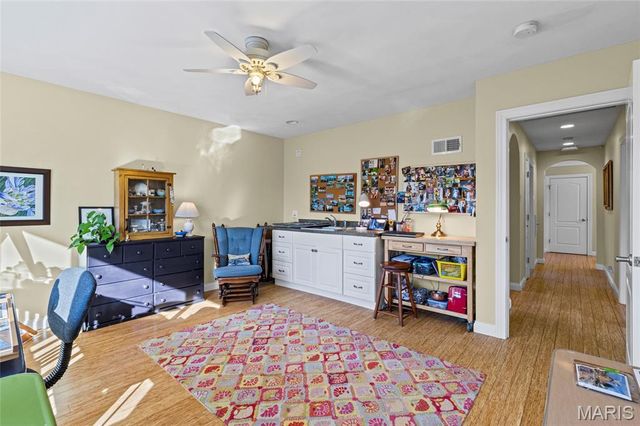 419 Gabriel Drive, Kirkwood, MO 63122