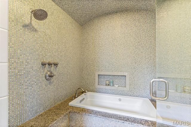 419 Gabriel Drive, Kirkwood, MO 63122