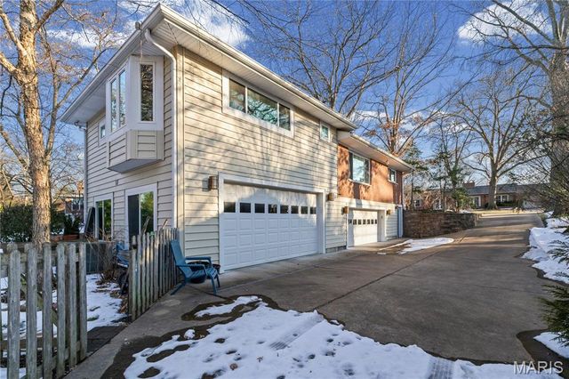 419 Gabriel Drive, Kirkwood, MO 63122