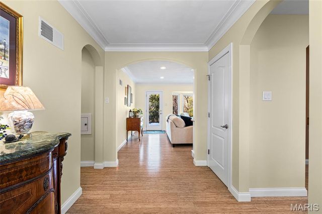 419 Gabriel Drive, Kirkwood, MO 63122