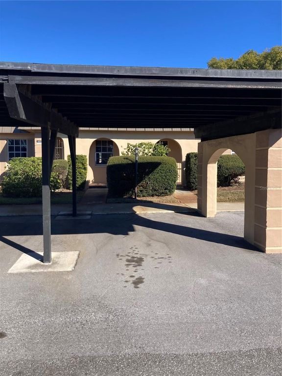 Image 2 of property listing at 3084 SUNSTATE 4416, New Port Richey, FL 34652