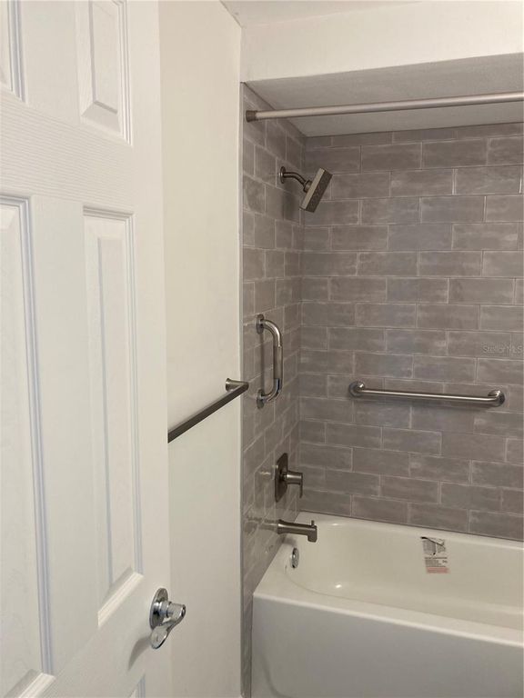 Image 12 of property listing at 3084 SUNSTATE 4416, New Port Richey, FL 34652