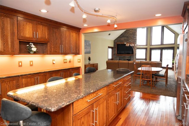 1625 Ridge Road Road, Highland Charter Township, MI 48356